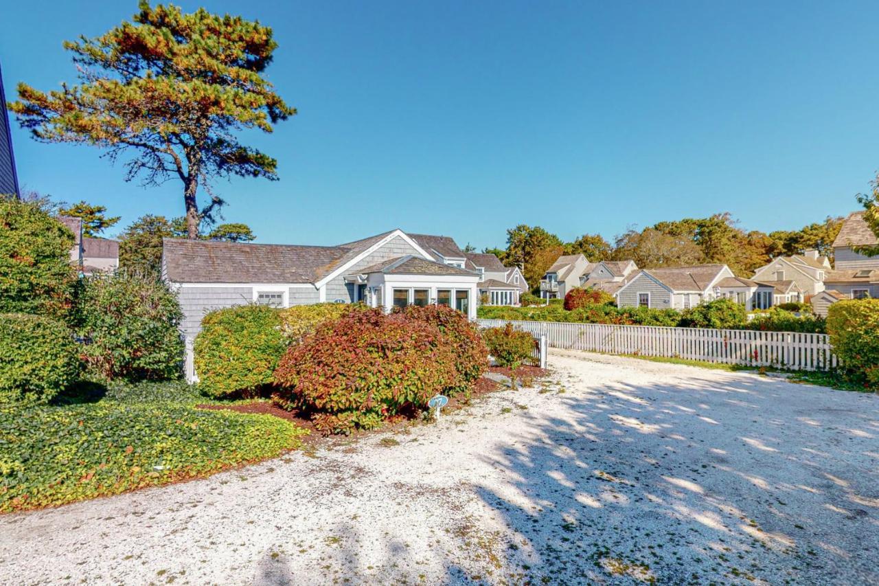 Ocean Point Oasis Villa Mashpee Bagian luar foto